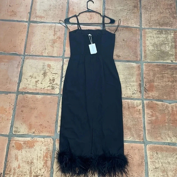 NEW LUCY PARIS Mareena Black Feather Trim Cocktail Dress Size Small MSRP$165 - Picture 11 of 15